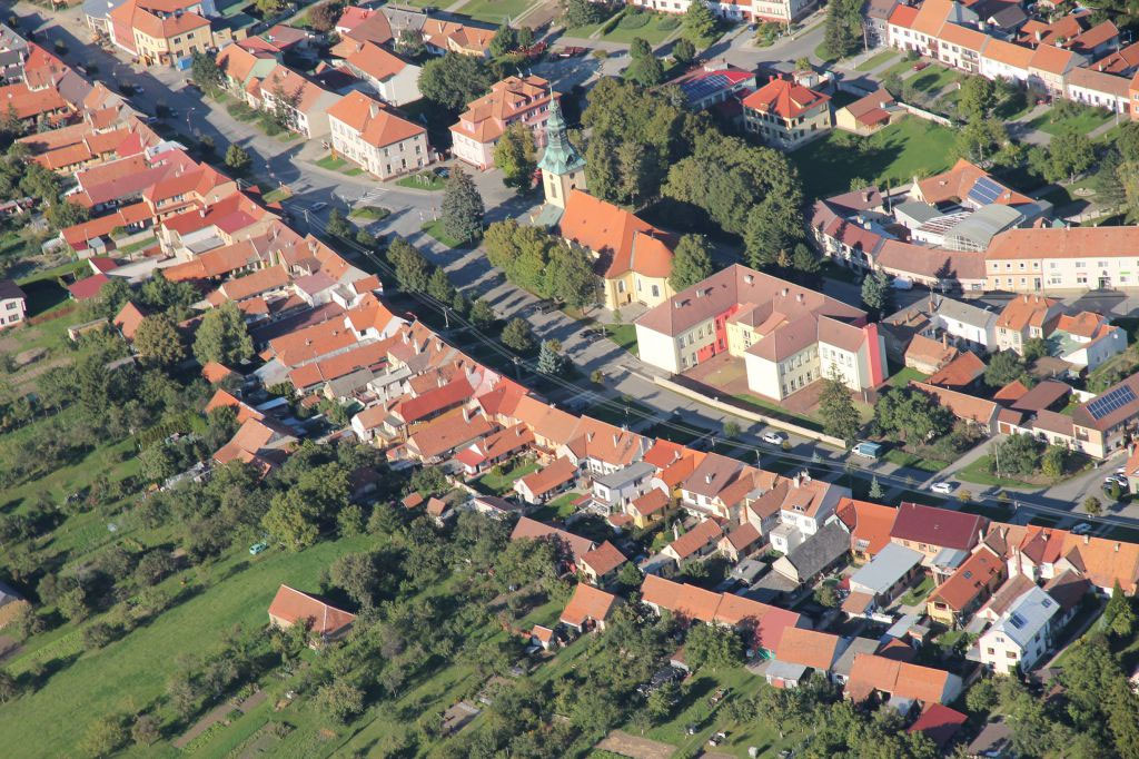 Nivnice https://nivnicka-riviera.cz/wp-content/uploads/2025/09/nivnice.jpg