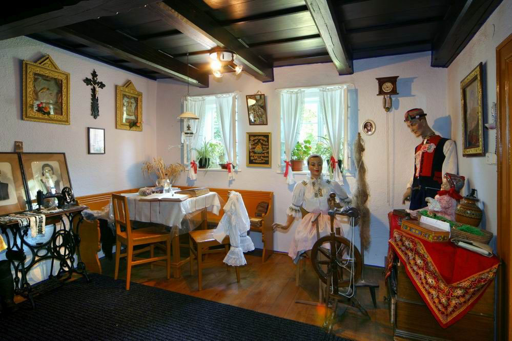 sedlcka-chalupa-3 https://nivnicka-riviera.cz/wp-content/uploads/2025/09/sedlcka-chalupa-3-1.jpg